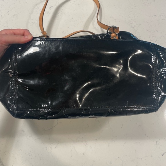 Vintage coach patent leather shoulder tote bag - Picture 6 of 12
